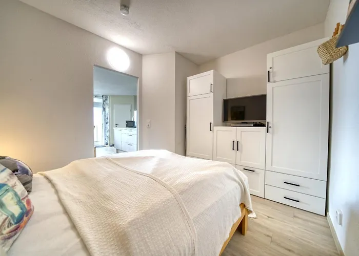 - Haus L, App 0l0205 アパート